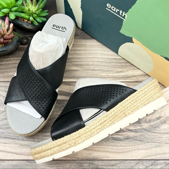Earth Shoes - Earth Modena Marigold Espadrille Platform Wedge Slide Sandal 8.5M Black Leather